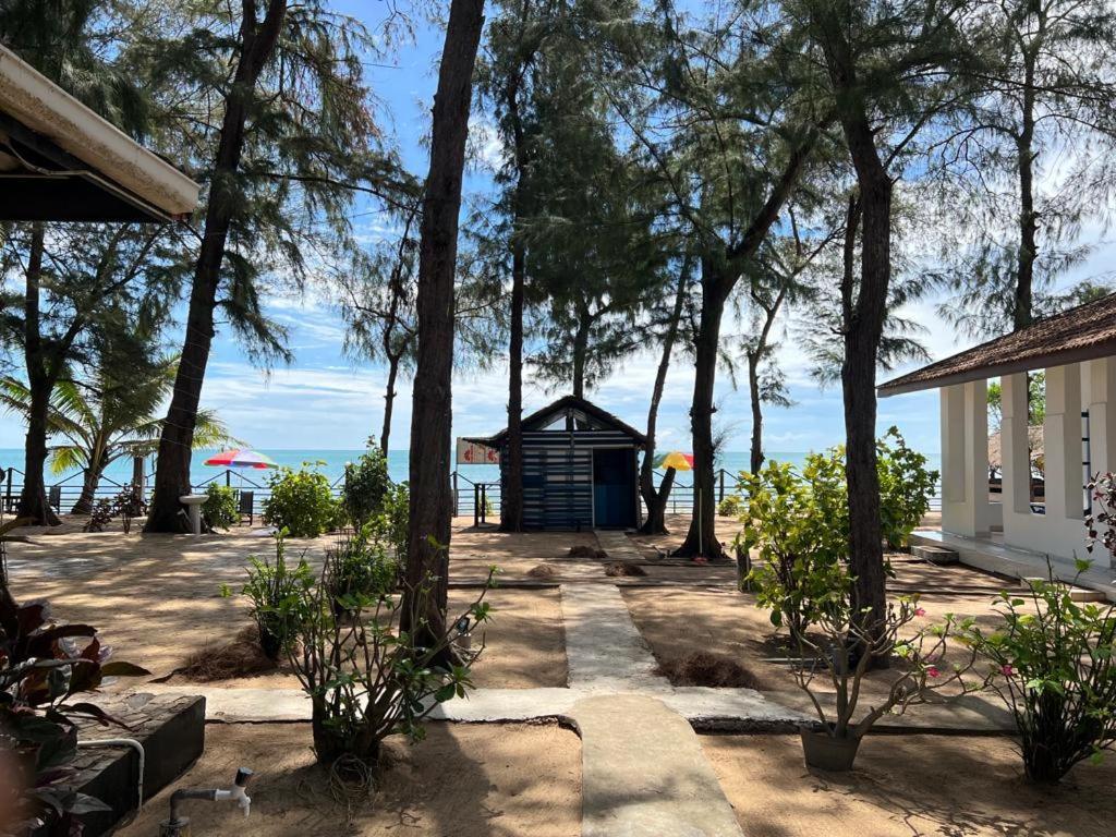 Tsunami Beach Hotel Arugam Bay Exterior foto