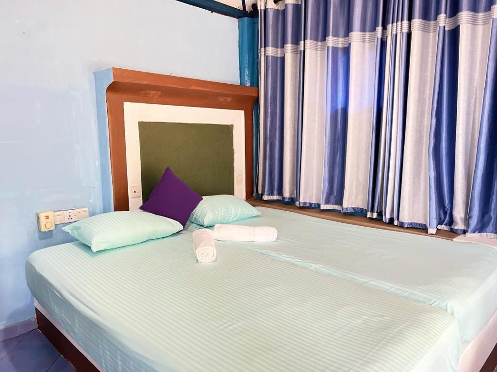 Tsunami Beach Hotel Arugam Bay Exterior foto